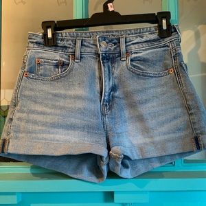 American Eagle Tomgirl Jean shorts size 00 / xxs